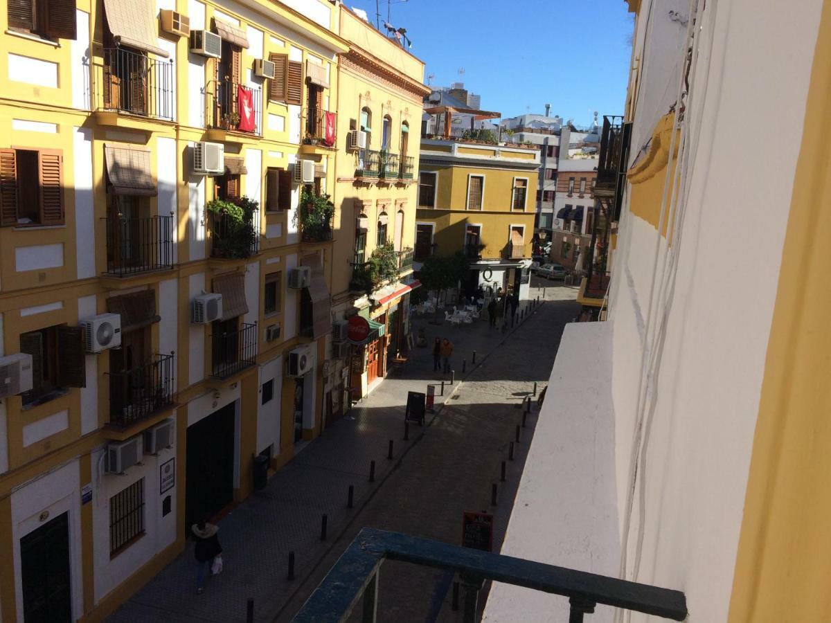 Peris Mencheta Apartment Seville Exterior photo
